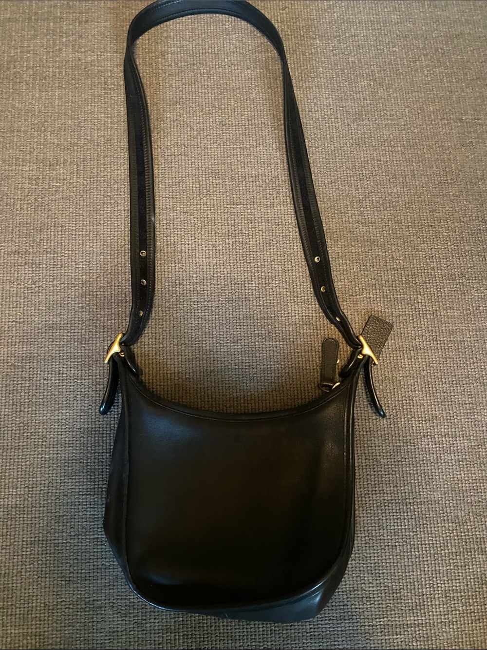 Vintage Coach Janice Legacy Black Leather Crossbody Bag 9950